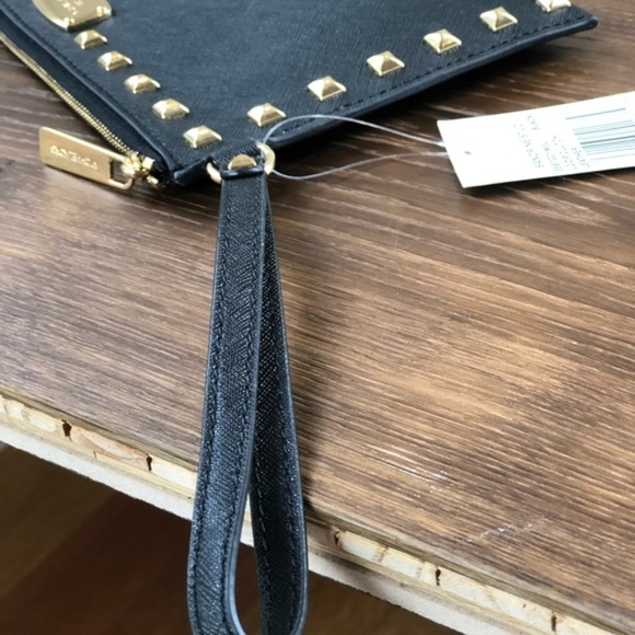 NWT Michael kors Studded Black Leather Wristlet - Picture 6 of 6